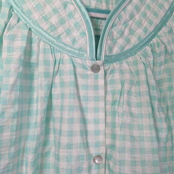 Elegant Emily Duster House Coat Robe S Mint Green Gingham Plaid Pearl New NWT - Picture 4 of 10